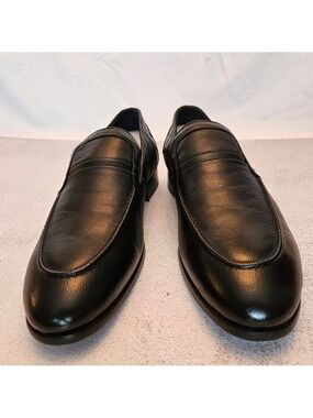 NIB Size 11 Men’s Premium Leather Black Loafers w/ Subtle Croc Textured Accent